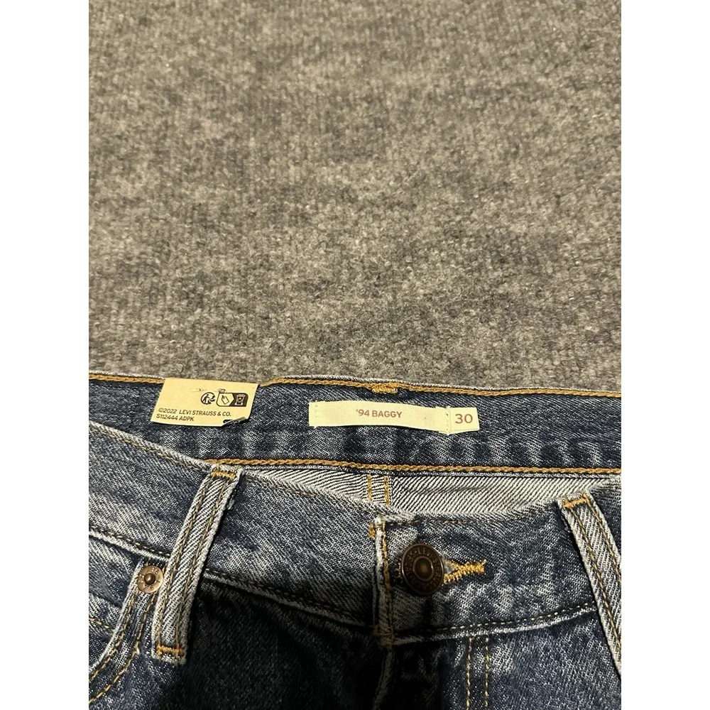 Levis 94 Baggy Wide Leg Jeans Mens 30x31 Blue  Denim Zip Fly  Pants NWT